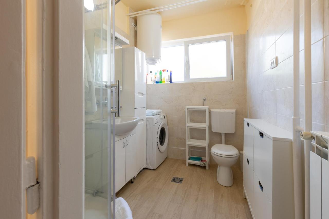 Center Admiral Apartment *